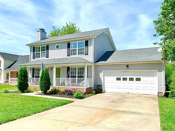2nd image of 873 Gordon Pl