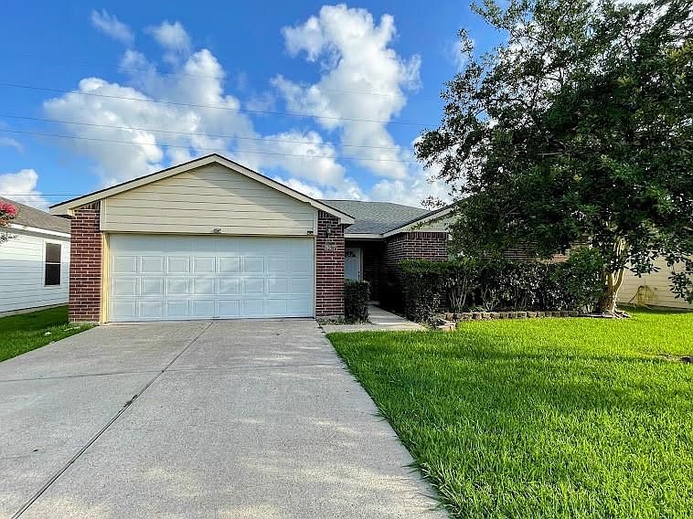 1st image of 9627 Amberjack Dr