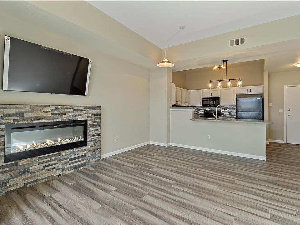 Beautiful gas fireplace