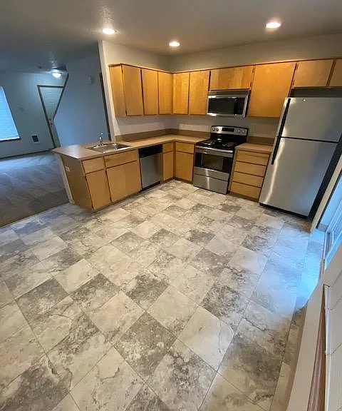 7436 SW 5th Ave #3 — Photo 5