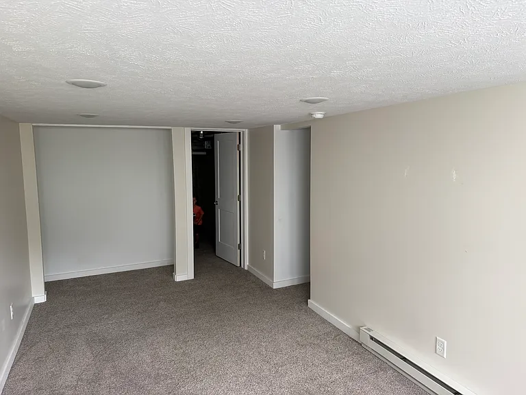 1430 Van Buren St — Photo 7