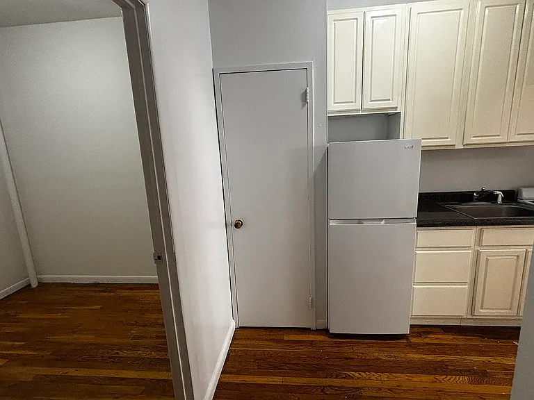1107 1st Ave #1C — Photo 5