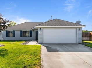 4404 Catalonia Ct, Pasco, WA 99301