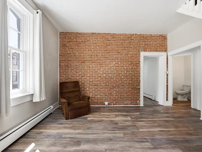 401 Rose St #2 — Photo 13