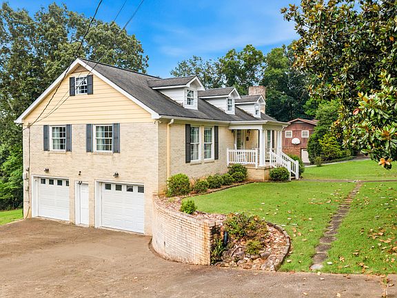 3rd image of 5956 Crestview Dr