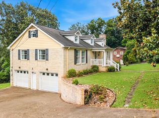 5956 Crestview Dr, Hixson, TN 37343