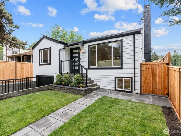 4257 W 33rd Ave W #1, Seattle, WA 98199