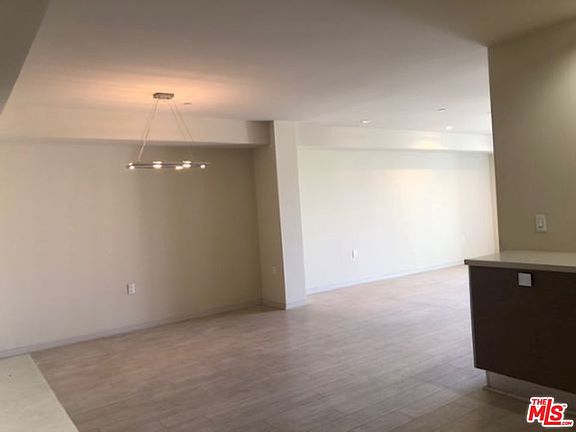2nd image of 1600 S Westgate Ave #508