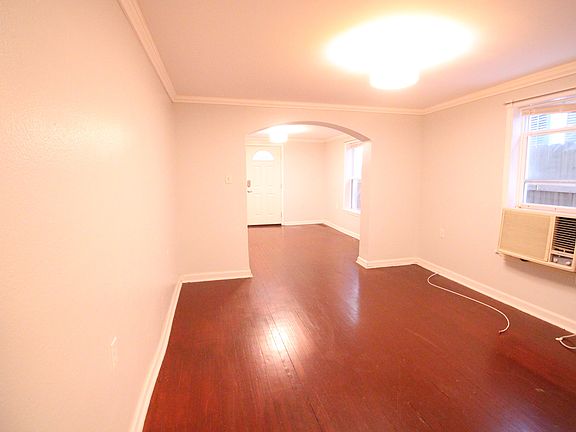Dinning Room looking into Living Room