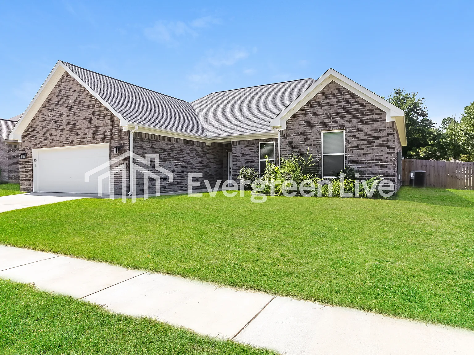 4 bed, 2.0 bath, 1984 sqft, $1,845 — Photo 1