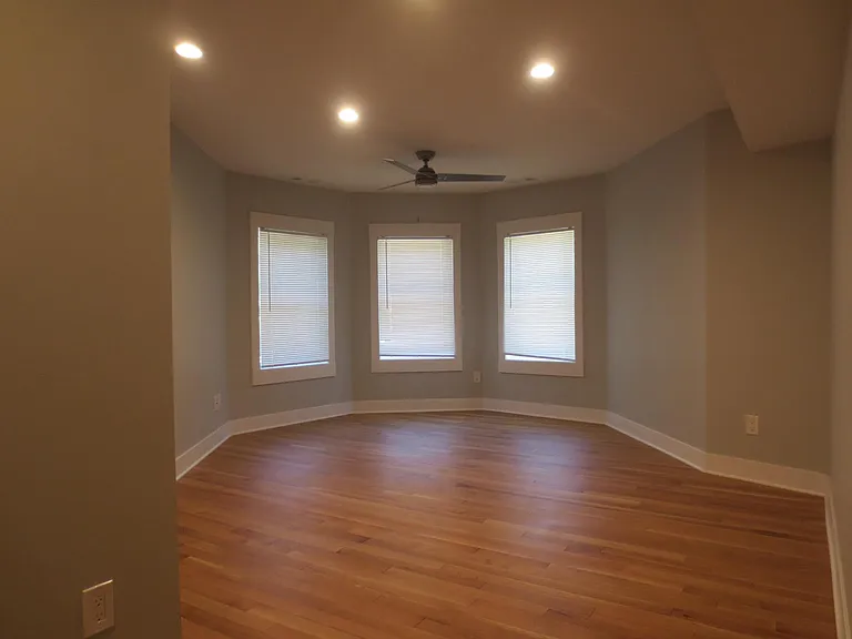 4403 Franklin Blvd — Photo 25