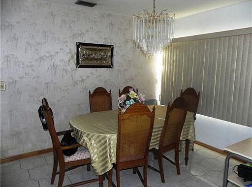 5th image of 7499 NW 48th Pl