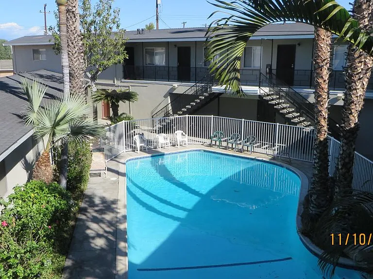 912 S Park Cir #11 — Photo 4