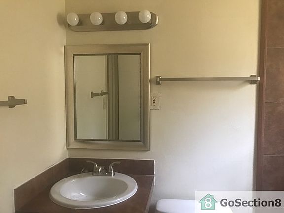5th image of 3414 Sealy St #1