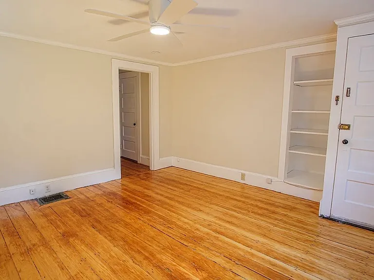 38 Emerson St — Photo 2