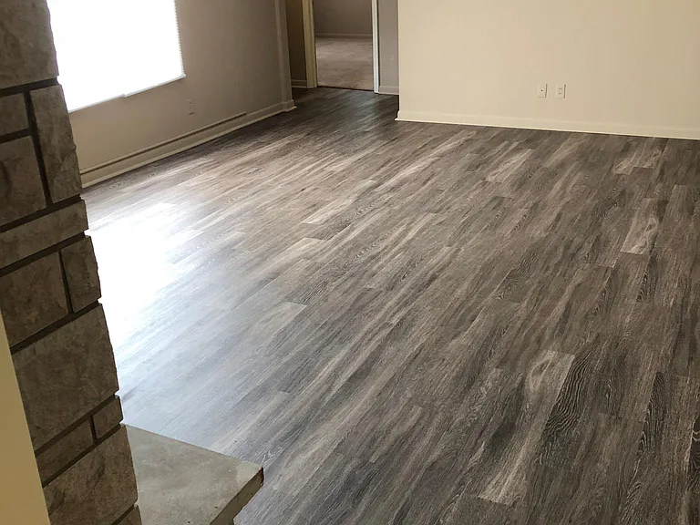 6916 Penrose Dr — Photo 2