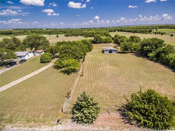 3rd image of 2839 County Road 696