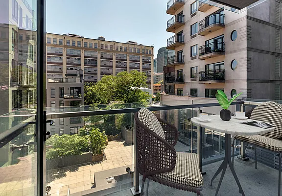 Rented by Compass | media 33