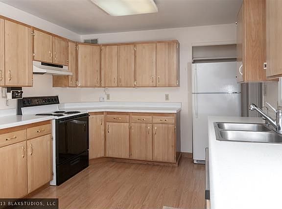 4th image of 110 Antoinette Ave