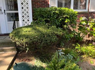 132 Manor Dr, Red Bank, NJ 07701