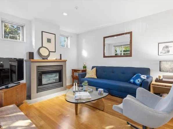 685 W 7th Ave #101, Vancouver, BC V5Z 1B6