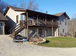 2990 Winnebago Rd, New Albin, IA 52160