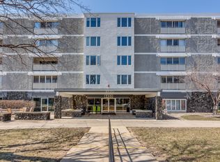 6450 York Ave S APT 202, Edina, MN 55435