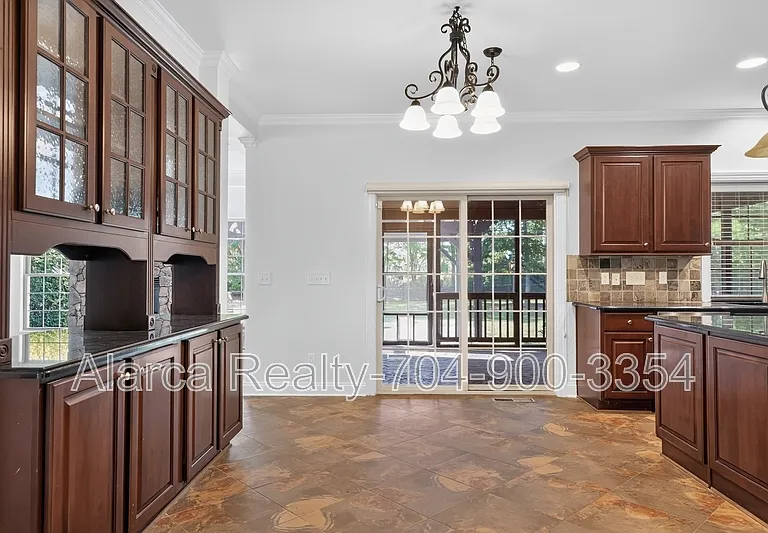 2718 Old Course Rd — Photo 8