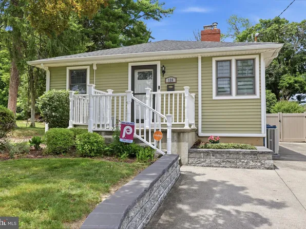 126 W Maple Ave, Morrisville, PA 19067