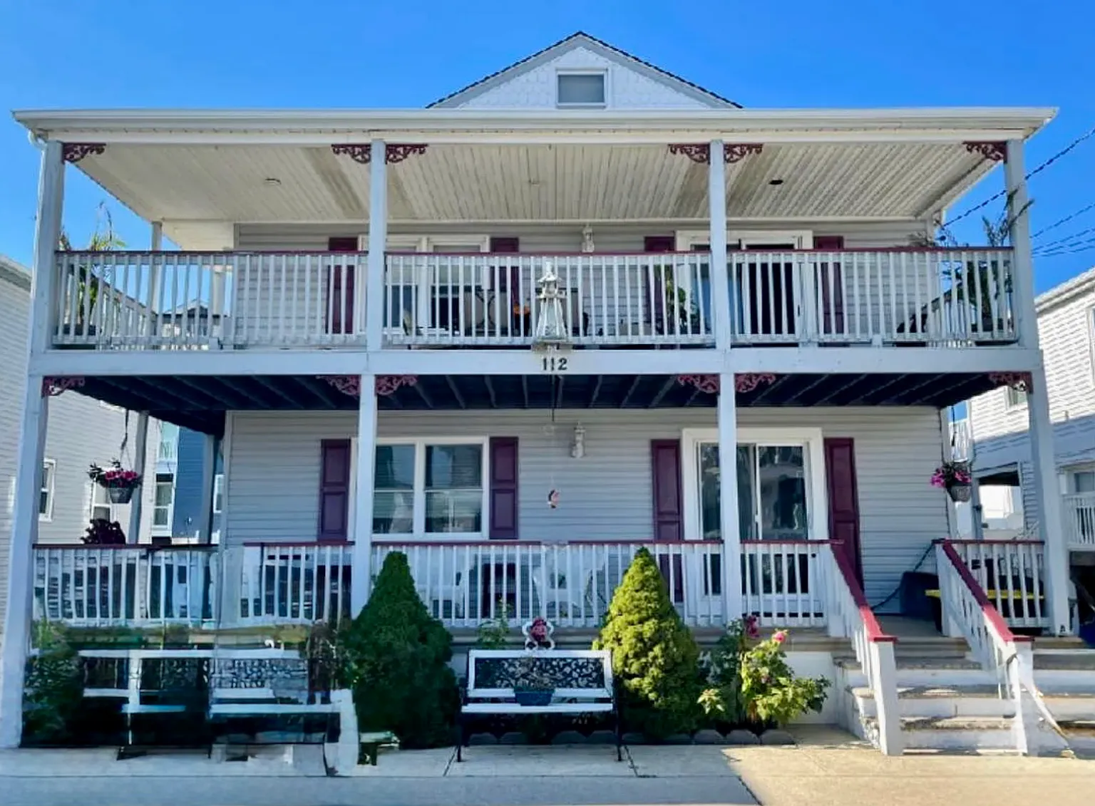 3 bed, $2,300 — Photo 1