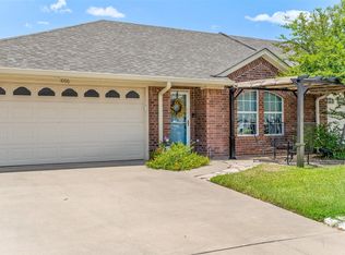 1006 Teresa Ct, Granbury, TX 76048