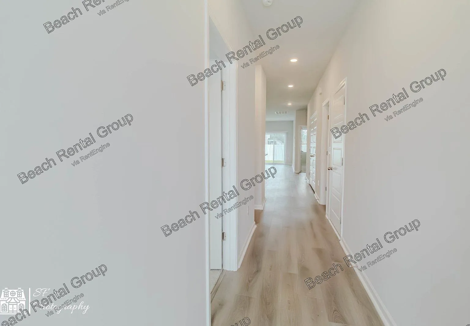 3 bed, 3.0 bath, 1500 sqft, $2,095 — Photo 2