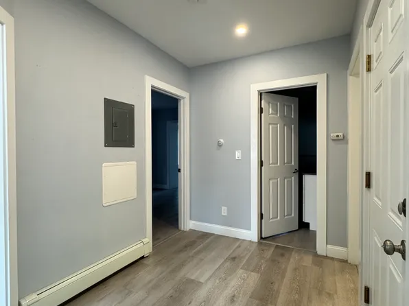 40 Clarks Hill Ave APT 2, Stamford, CT 06902