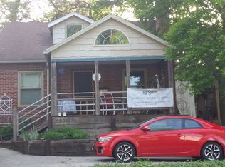 528 36th St, Des Moines, IA 50312