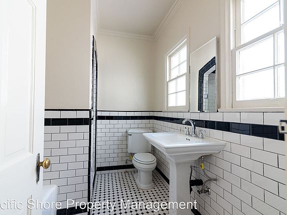 5th image of 445 S Norton Ave #7814753