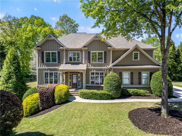 4028 Sandy Branch Dr, Buford, GA 30519