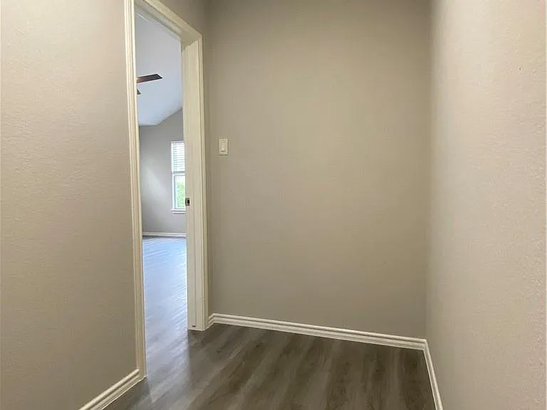 504 Debra Dr — Photo 15