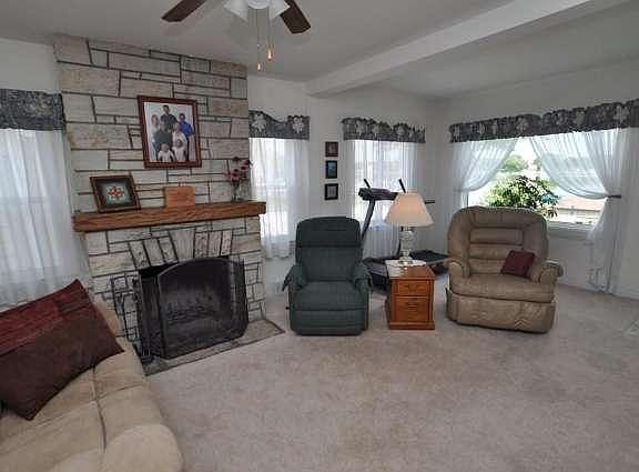 5th image of N27W27190 Woodland Dr