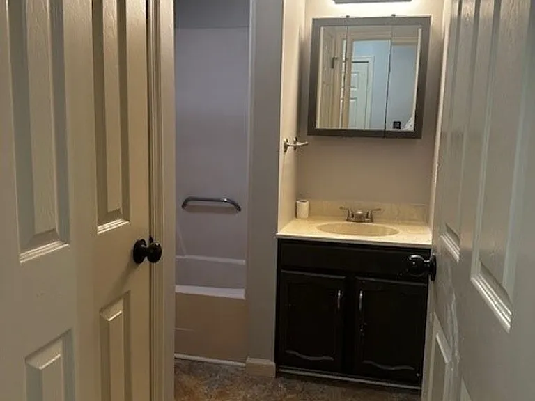 50 Lincoln Ave — Photo 27