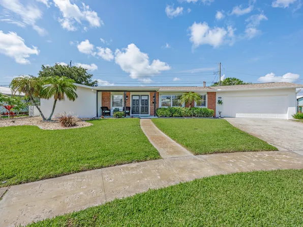 1305 Holiday Blvd, Merritt Island, FL 32952