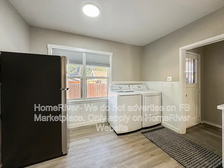 2378 Cambridge St — Photo 15