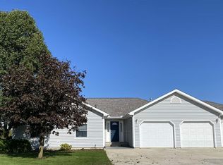 14 E Bellefontaine Rd, Pleasant Lake, IN 46779