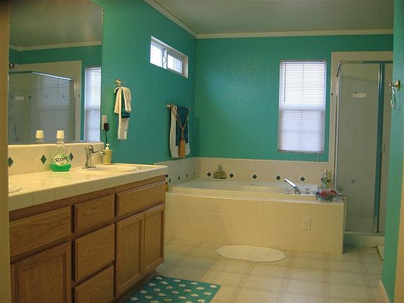 3rd image of 1453 Donati Cir