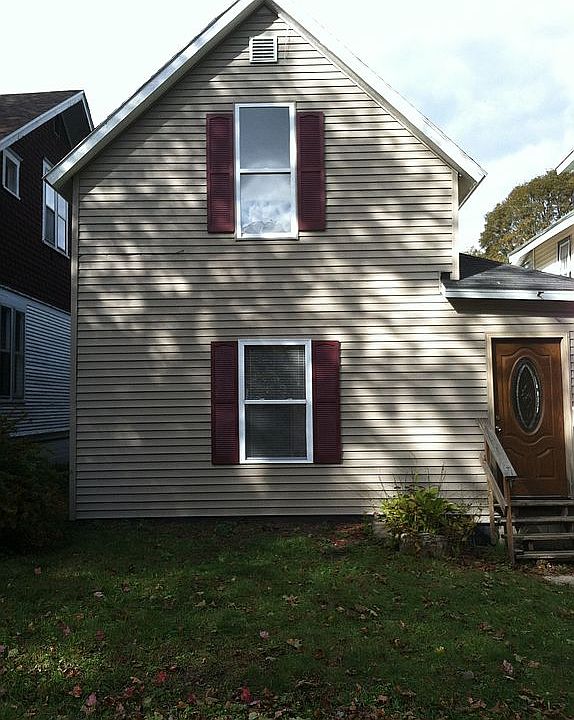 1st image of 621 Lincoln St