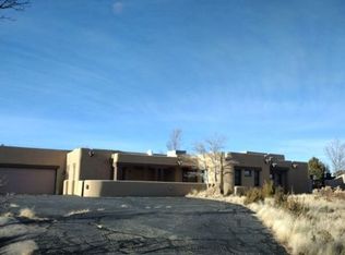 51 Rito Guicu, Santa Fe, NM 87507