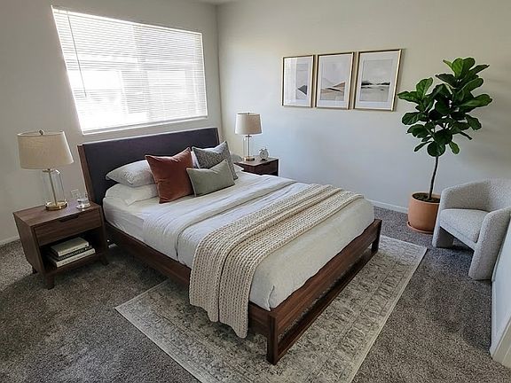 3rd image of 586 W Tiffany Town Dr APT 3