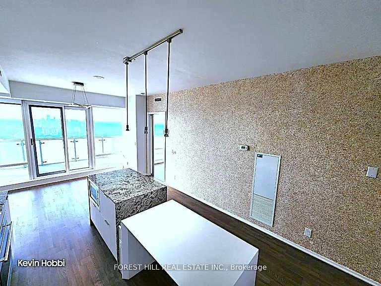 1 Bloor St E #5210 — Photo 11