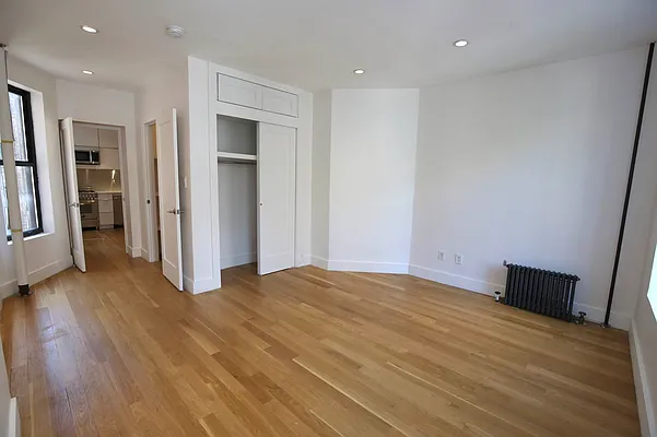 Rented by Vertical Real Estate LLC | media 2