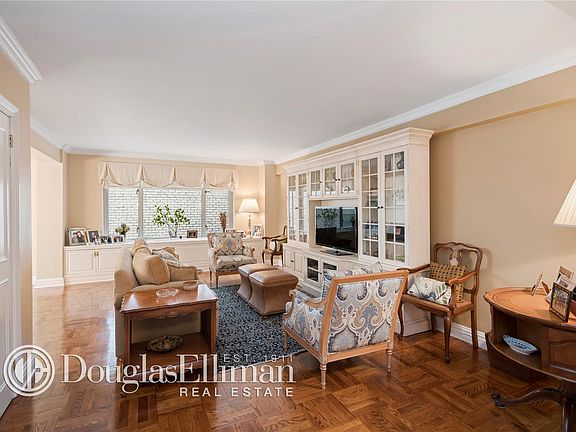 3rd image of 200 E 57th St APT 8H