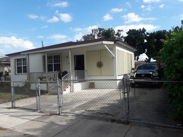 1st image of 125 NW 58th Ave